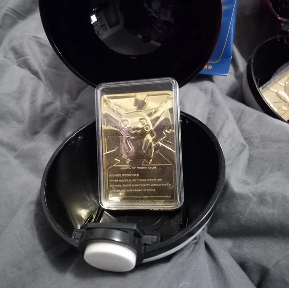 Rare 90s 24ct Gold full set of Pokémon cards with Nintendo C.O.A